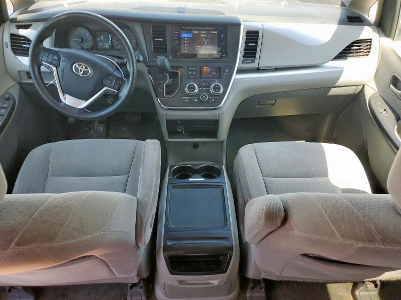 5TDKK3DC3GS740044 - 2016 TOYOTA SIENNA LE 白色 照片 8