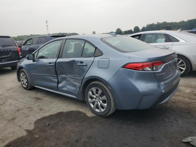 5YFEPRAE5LP074394 - 2020 TOYOTA COROLLA LE Blau Foto 2