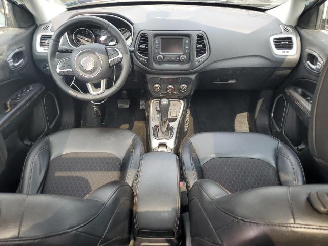 3C4NJDBB2JT314715 - 2018 JEEP COMPASS LATITUDE Argent photo 8