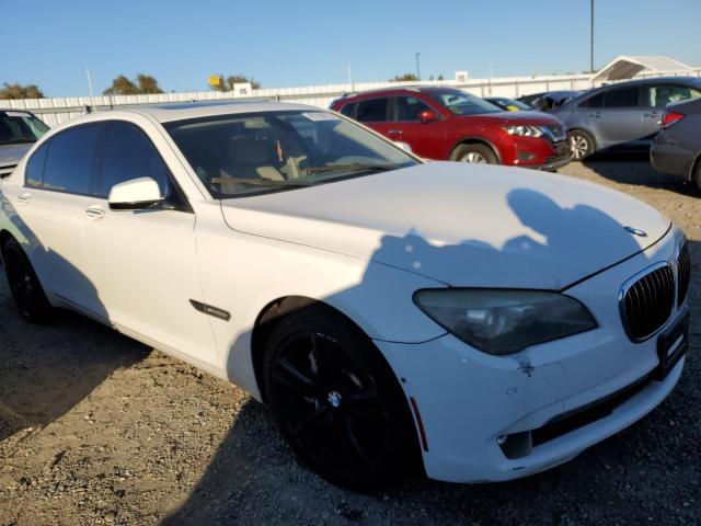 WBAKB83589CY61220 - 2009 BMW 750 LI WHITE photo 4