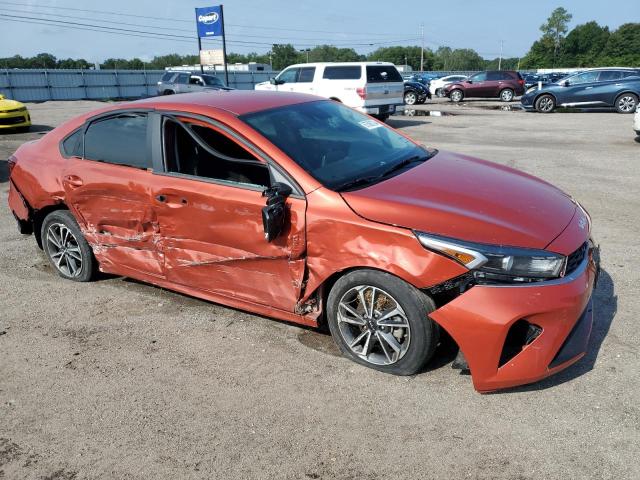 3KPF24AD4NE434112 - 2022 KIA FORTE FE ORANGE photo 4