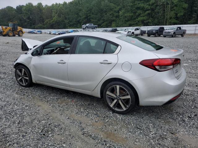 3KPFL4A81HE128960 - 2017 KIA FORTE EX SILVER photo 2