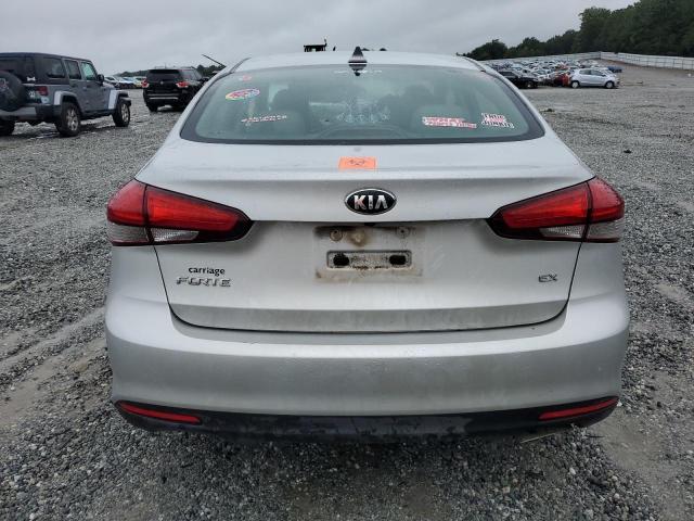 3KPFL4A81HE128960 - 2017 KIA FORTE EX SILVER photo 6
