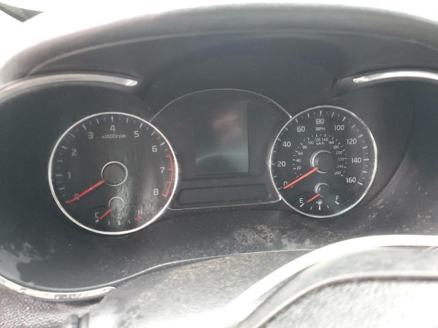 3KPFL4A81HE128960 - 2017 KIA FORTE EX SILVER photo 9