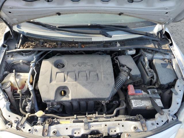 2T1BU4EE5CC872189 - 2012 TOYOTA COROLLA BASE SILVER photo 11