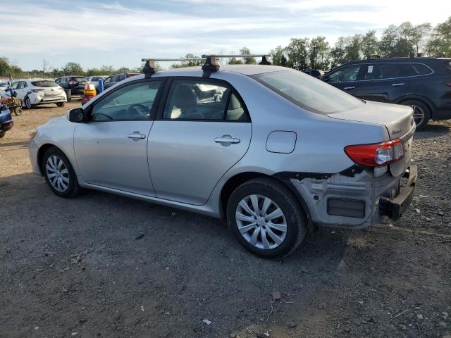 2T1BU4EE5CC872189 - 2012 TOYOTA COROLLA BASE SILVER photo 2