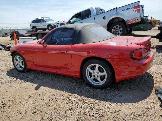 JM1NB353020220178 - 2002 MAZDA MX-5 MIATA BASE RED photo 2