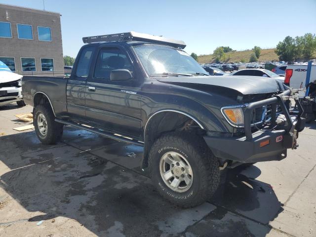 4TAWN72NXTZ109252 - 1996 TOYOTA TACOMA XTRACAB BLACK photo 4