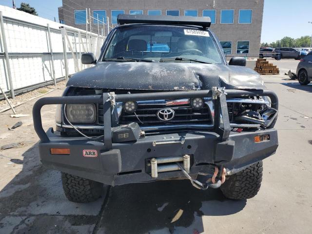 4TAWN72NXTZ109252 - 1996 TOYOTA TACOMA XTRACAB BLACK photo 5