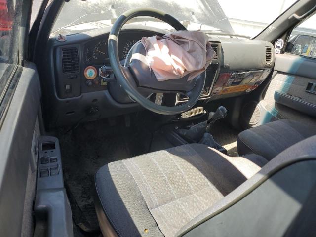 4TAWN72NXTZ109252 - 1996 TOYOTA TACOMA XTRACAB BLACK photo 8