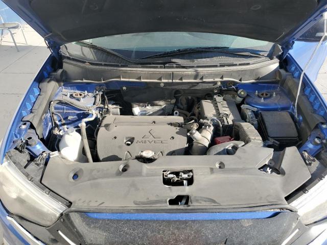 JA4AR3AU1JU007590 - 2018 MITSUBISHI OUTLANDER ES BLUE photo 12