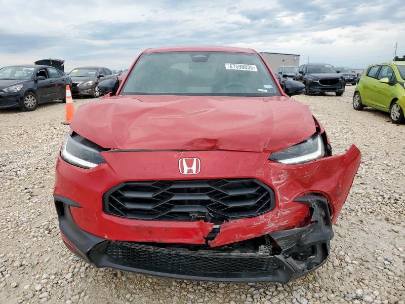 3CZRZ1H59PM736049 - 2023 HONDA HR-V SPORT RED photo 5