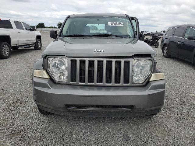 1C4PJMAK5CW218567 - 2012 JEEP LIBERTY SPORT 银色 照片 5