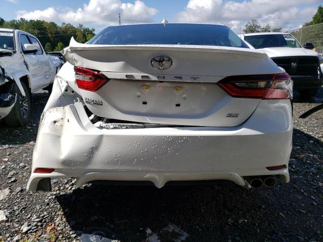4T1G11AK2PU826980 - 2023 TOYOTA CAMRY SE NIGHT SHADE WHITE photo 6