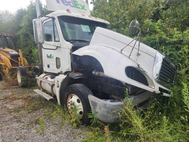 1FUBA5CG06LV83987 - 2006 FREIGHTLINER CONVENTION COLUMBIA WHITE photo 1