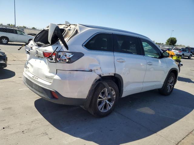 5TDJKRFH2FS122512 - 2015 TOYOTA HIGHLANDER XLE WHITE photo 3
