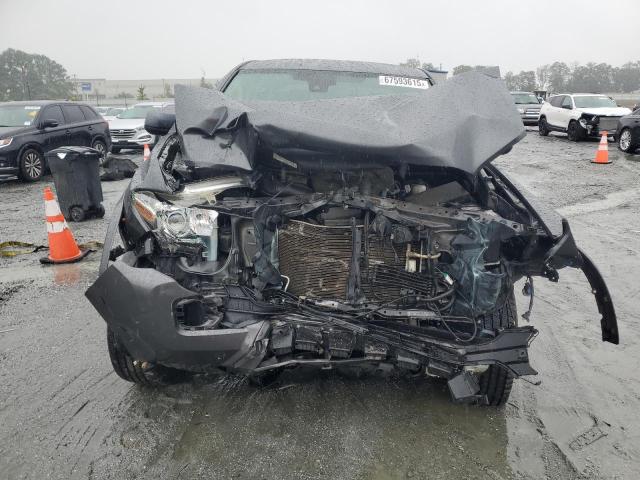 3TMAZ5CN5JM067478 - 2018 TOYOTA TACOMA DOUBLE CAB Сірий фото 5