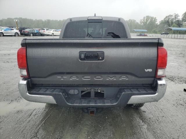 3TMAZ5CN5JM067478 - 2018 TOYOTA TACOMA DOUBLE CAB Сірий фото 6