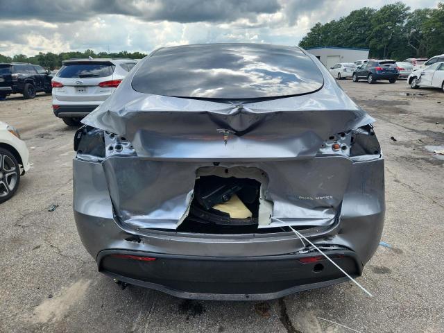 7SAYGDEE3SA359860 - 2025 TESLA MODEL Y GRAY photo 6