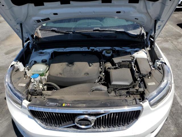 YV4AC2HK5L2226313 - 2020 VOLVO XC40 T4 MOMENTUM WHITE photo 11