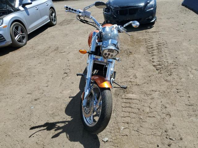 5VPHB26D173008847 - 2007 VICTORY MOTORCYCLES HAMMER ORANGE photo 2