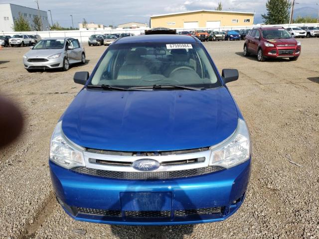 1FAHP3FN7AW225197 - 2010 FORD FOCUS SE BLUE photo 5