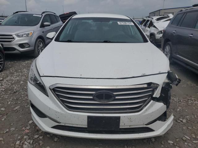 5NPE24AF4HH545949 - 2017 HYUNDAI SONATA SE WHITE photo 5