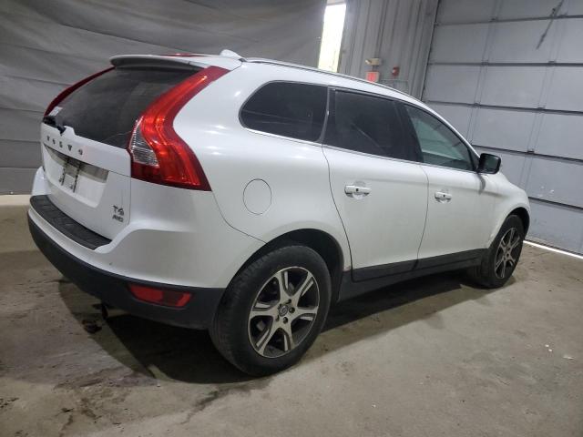 YV4902DZ8D2442852 - 2013 VOLVO XC60 T6 WHITE photo 3