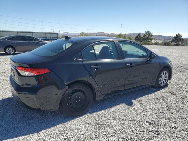 5YFEPMAE8MP190189 - 2021 TOYOTA COROLLA LE BLACK photo 3