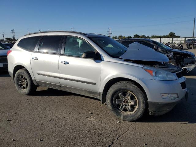 1GNKVEED9BJ233804 - 2011 CHEVROLET TRAVERSE LS SILVER photo 4