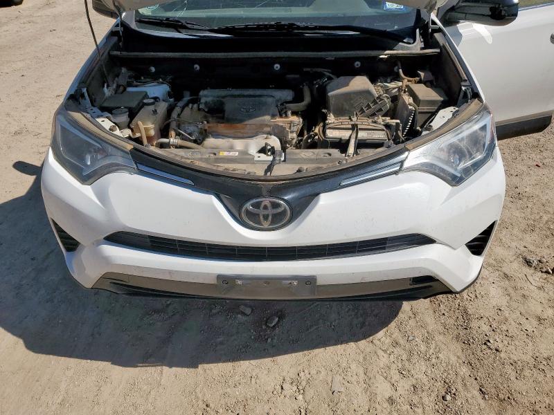 JTMZFREV4JJ203130 - 2018 TOYOTA RAV4 LE 白色 照片 12
