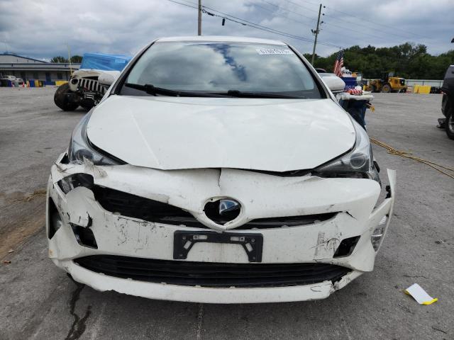 JTDKARFU5J3547429 - 2018 TOYOTA PRIUS თეთრი ფოტო 5