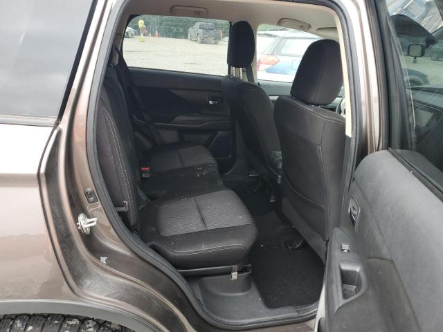 JA4AZ3A3XJZ035544 - 2018 MITSUBISHI OUTLANDER SE GRAY photo 11