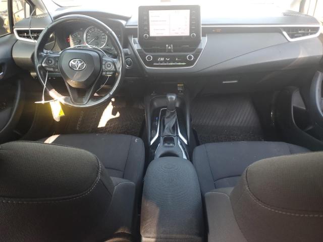 5YFBPRBE5LP018747 - 2020 TOYOTA COROLLA LE 银色 照片 8