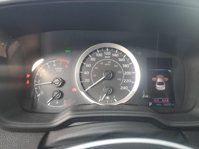 5YFBPRBE5LP018747 - 2020 TOYOTA COROLLA LE 银色 照片 9