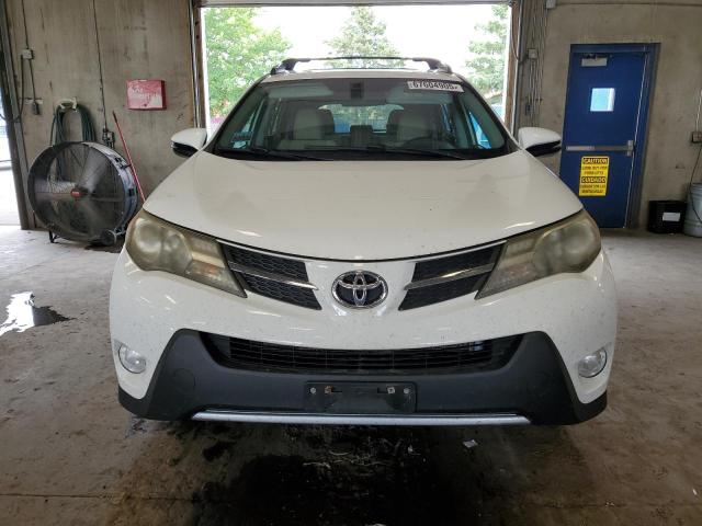 2T3RFREV8EW157535 - 2014 TOYOTA RAV4 XLE WHITE photo 5
