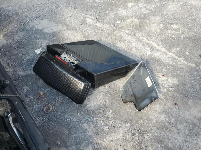 1HD1FCW174Y605269 - 2004 HARLEY-DAVIDSON FLHTCUI BLACK photo 8