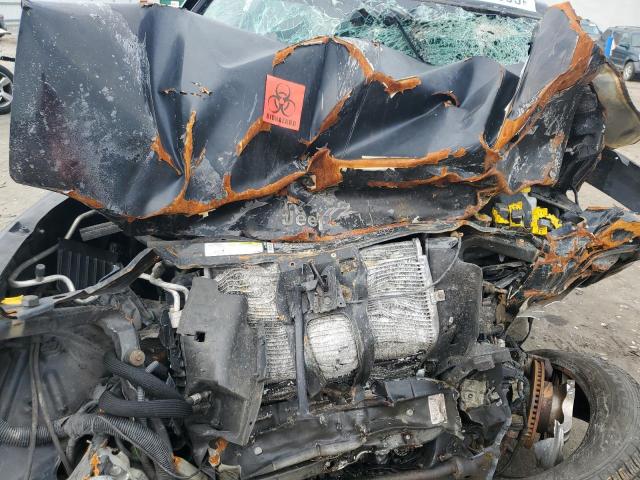 1J4GL48K34W272414 - 2004 JEEP LIBERTY SPORT BLACK photo 12