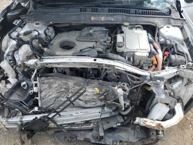 3FA6P0LUXJR102692 - 2018 FORD FUSION SE HYBRID ვერცხლისფერი ფოტო 11
