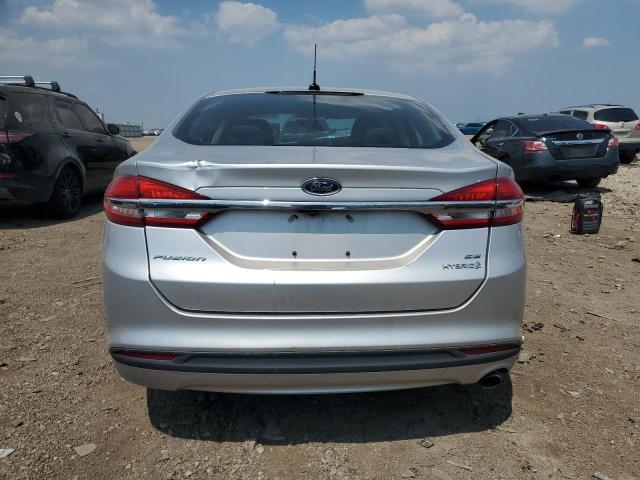 3FA6P0LUXJR102692 - 2018 FORD FUSION SE HYBRID ვერცხლისფერი ფოტო 6