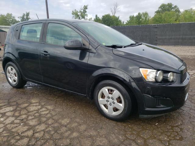 1G1JA6SH0F4137540 - 2015 CHEVROLET SONIC LS BLACK photo 4