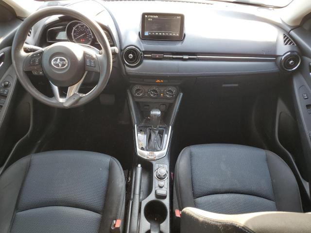 3MYDLBZV2GY107622 - 2016 TOYOTA SCION IA RED photo 8