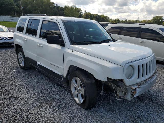 1C4NJPBA3ED717509 - 2014 JEEP PATRIOT SPORT WHITE photo 4