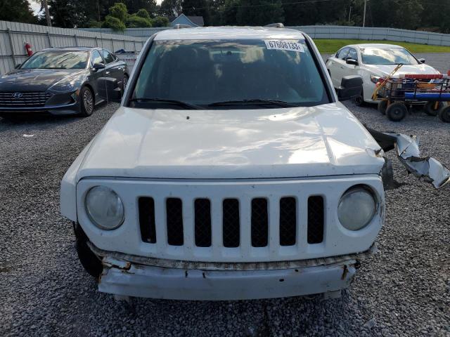 1C4NJPBA3ED717509 - 2014 JEEP PATRIOT SPORT WHITE photo 5