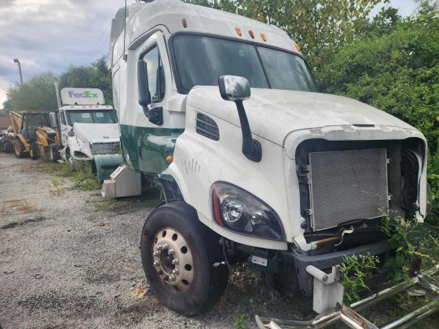 1FUJGHDV9DLFH0806 - 2013 FREIGHTLINER CASCADIA 1 GREEN photo 1