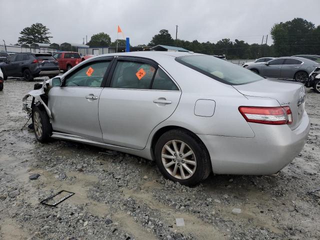 4T1BK3EK1BU620524 - 2011 TOYOTA CAMRY SE SILVER photo 2