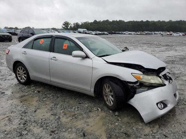 4T1BK3EK1BU620524 - 2011 TOYOTA CAMRY SE SILVER photo 4