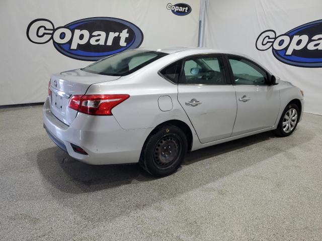 3N1AB7AP6JY277099 - 2018 NISSAN SENTRA S 银色 照片 3