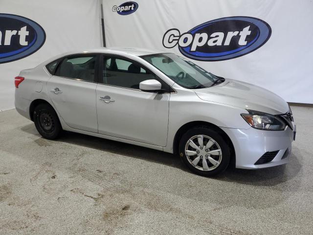 3N1AB7AP6JY277099 - 2018 NISSAN SENTRA S 银色 照片 4