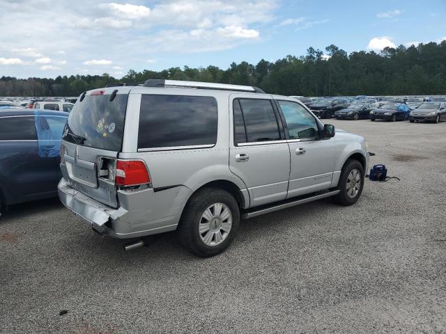 5LMJJ2H53AEJ00619 - 2010 LINCOLN NAVIGATOR SILVER photo 3